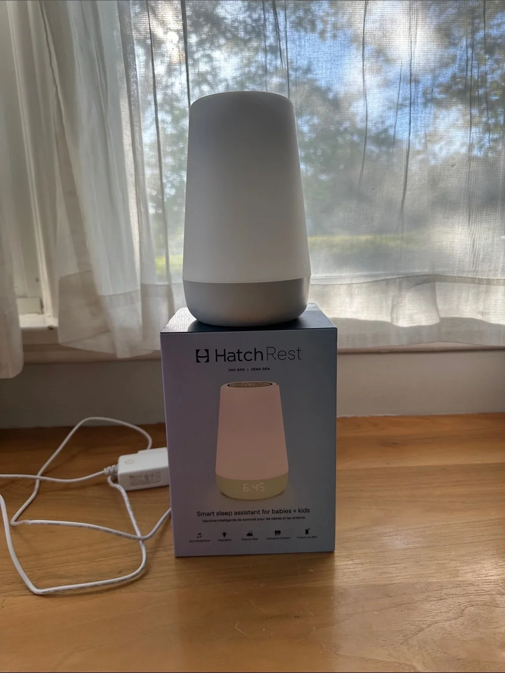 Hatch Rest 2nd gen Smart Night Light and Sound Machine NWT